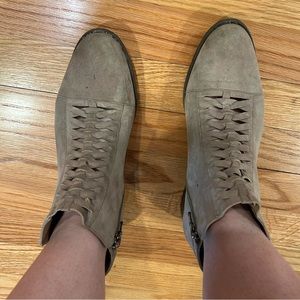 Used women’s boots